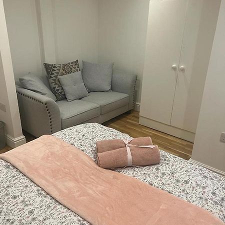 Апартаменты Amazing Flat 2 In Battersea Лондон Экстерьер фото