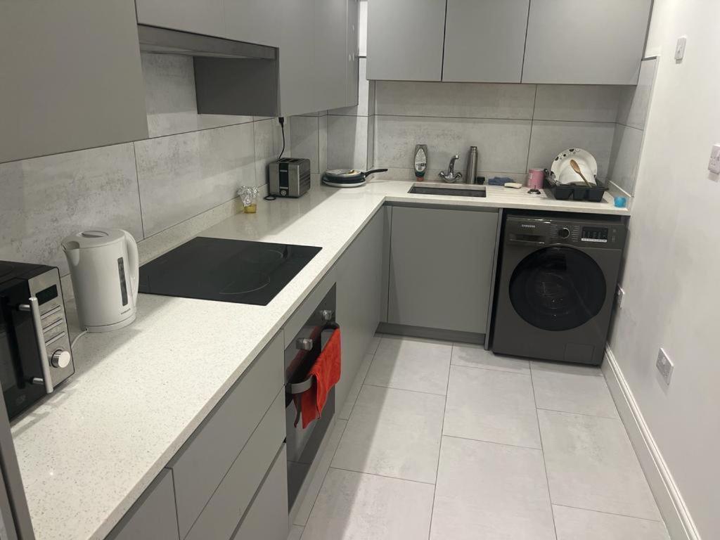 Апартаменты Amazing Flat 2 In Battersea Лондон Экстерьер фото
